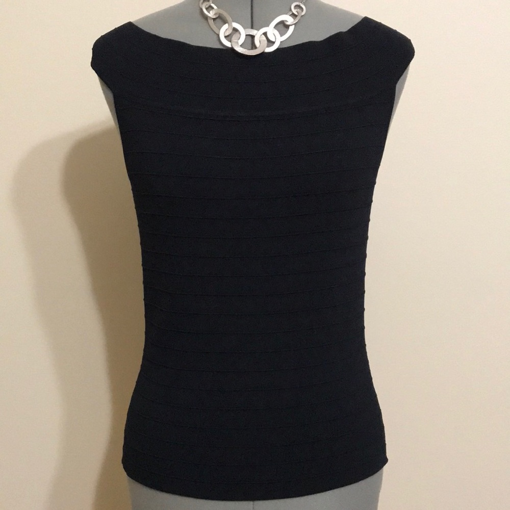 Cable & Gauge Black Top